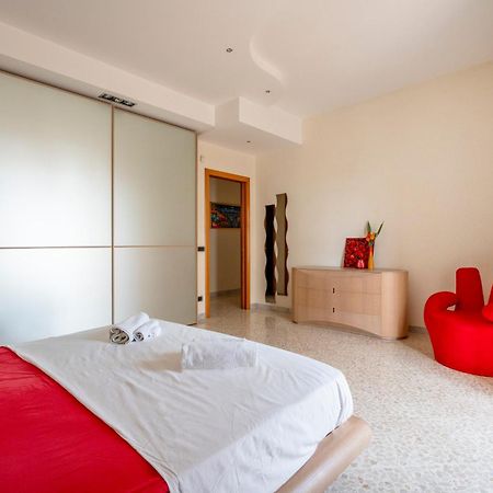 Cherry House مونوبولي المظهر الخارجي الصورة