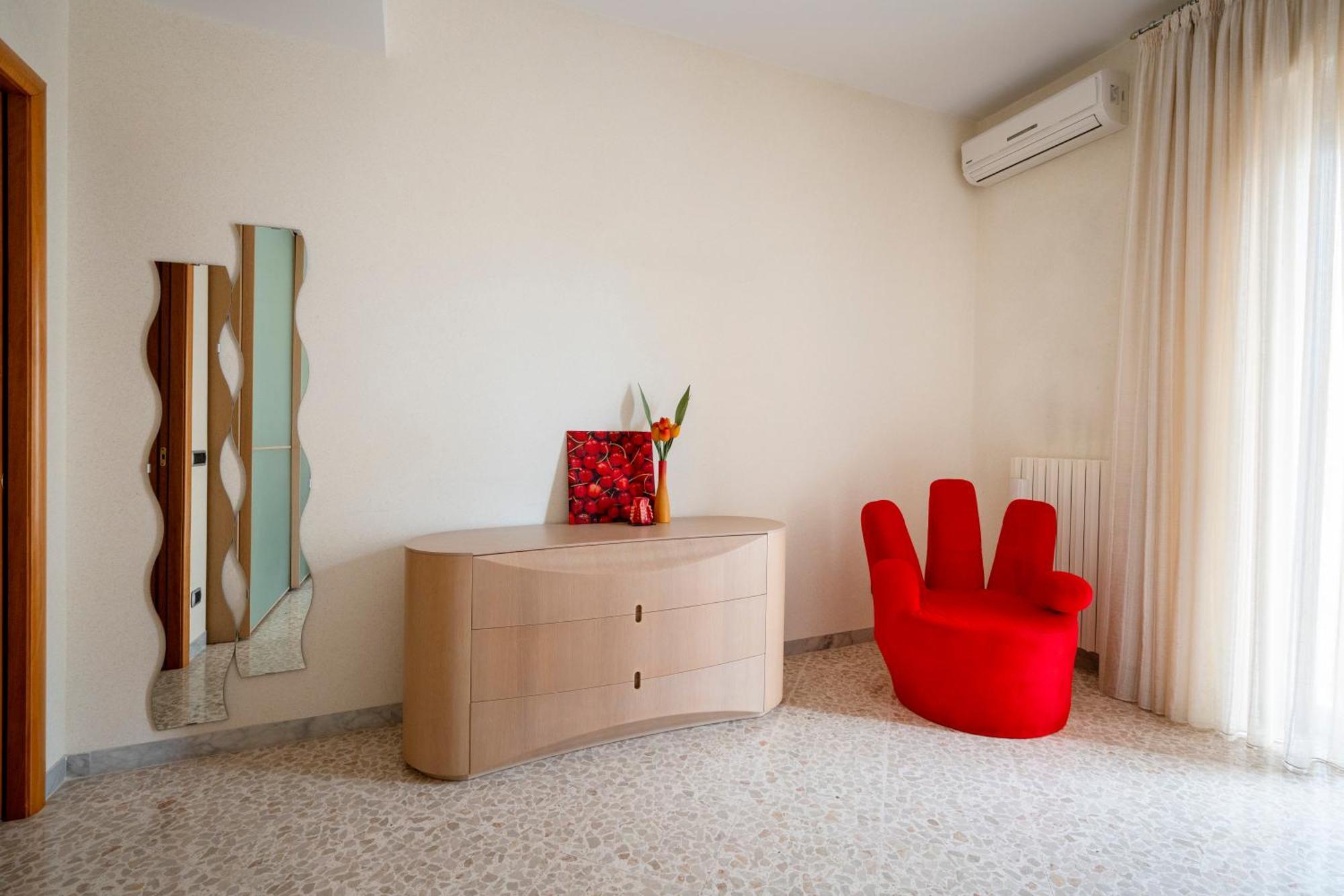 Cherry House مونوبولي المظهر الخارجي الصورة